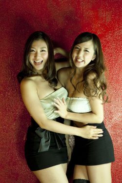 不知火舞在卧室被虐